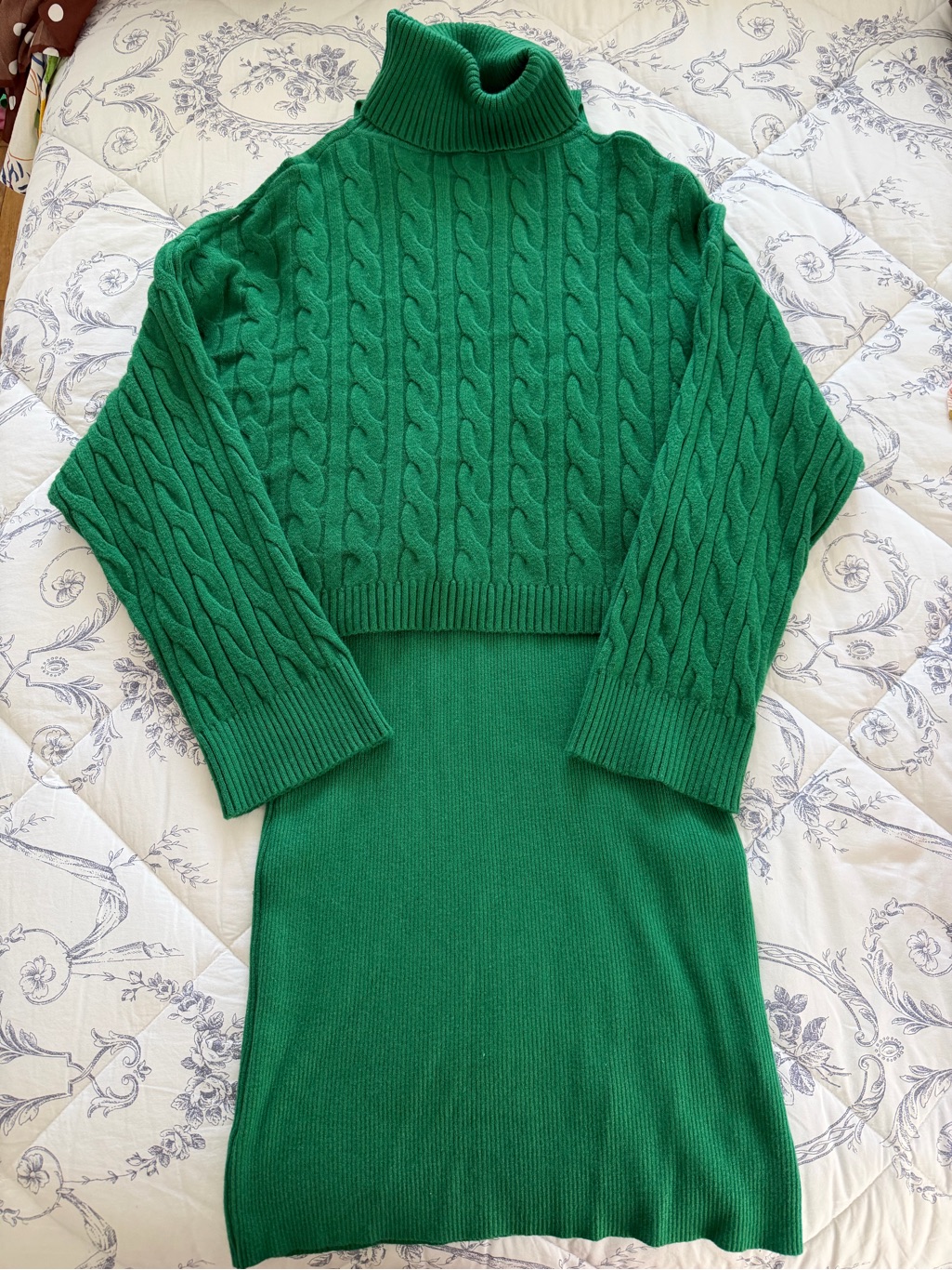 Green Knit Sweater & Dress Set (5)